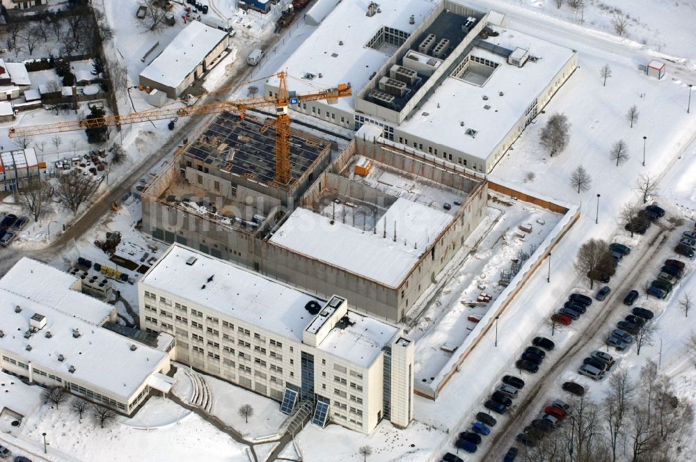 Luftbild Berlin - Winterluftbild Neubau Rechenzentrum der DB Systel GmbH im Ortsteil Mahlsdorf in Berlin, Deutschland