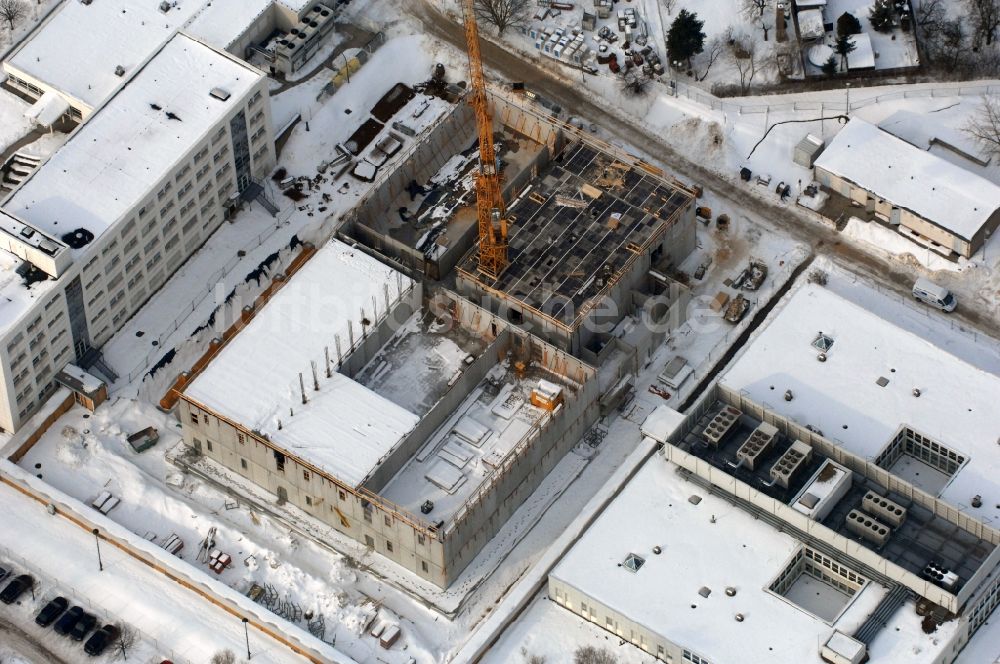 Luftaufnahme Berlin - Winterluftbild Neubau Rechenzentrum der DB Systel GmbH im Ortsteil Mahlsdorf in Berlin, Deutschland