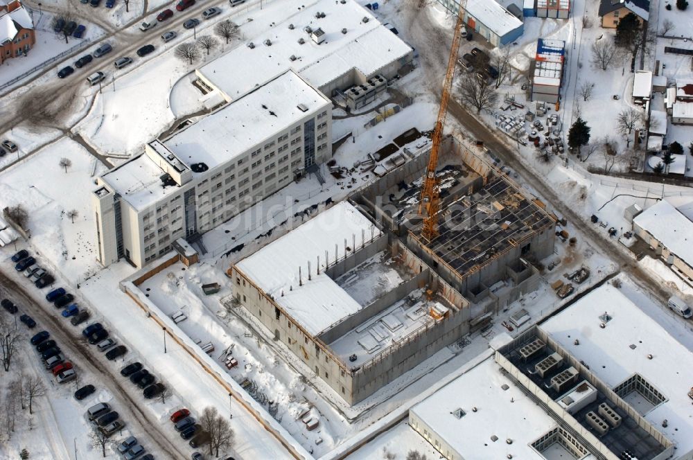 Berlin von oben - Winterluftbild Neubau Rechenzentrum der DB Systel GmbH im Ortsteil Mahlsdorf in Berlin, Deutschland