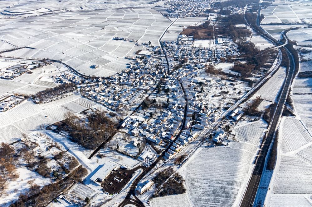 Luftbild Siebeldingen - Winterluftbild Ortsansicht in Siebeldingen im Bundesland Rheinland-Pfalz, Deutschland