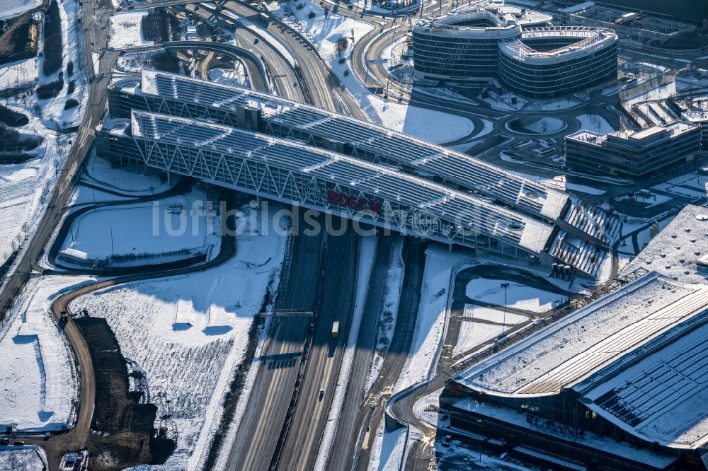 Luftbild Stuttgart - Winterluftbild Parkdeck auf dem Gebäude des Bosch Parkhauses in Stuttgart im Bundesland Baden-Württemberg