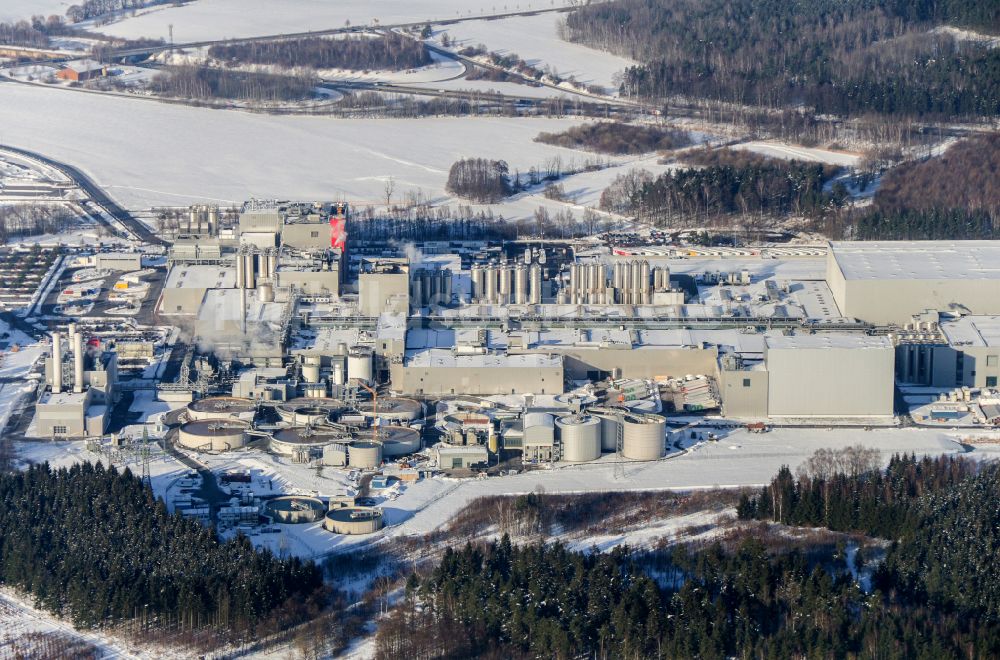 Luftaufnahme Wachau - Winterluftbild Produktionsanlagen des Unternehmens Sachsenmilch im Ortsteil Leppersdorf in Wachau im Bundesland Sachsen