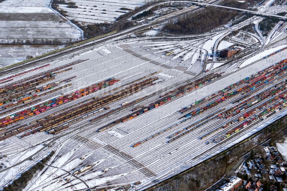 Luftaufnahme Seevetal - Winterluftbild Rangierbahnhof und Güterbahnhof Maschen der Deutschen Bahn im Ortsteil Maschen in Seevetal im Bundesland Niedersachsen, Deutschland