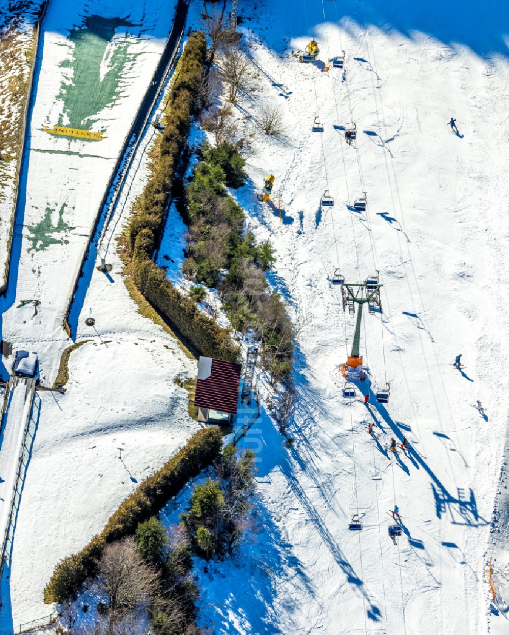 Luftaufnahme Winterberg - Winterluftbild Sankt Georg Sprungschanze in Winterberg im Bundesland Nordrhein-Westfalen