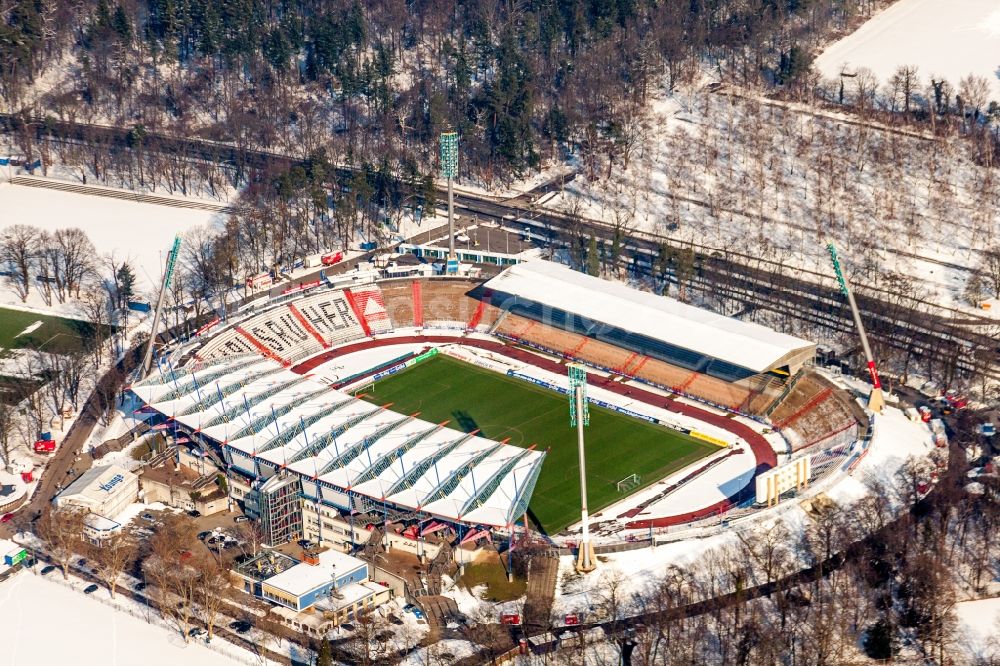 Karlsruhe von oben - Winterluftbild Sportstätten-Gelände der Arena des Stadion Wildparkstadion des KSC in Karlsruhe im Bundesland Baden-Württemberg, Deutschland