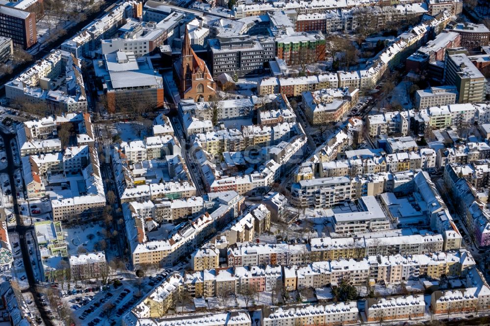 Dortmund aus der Vogelperspektive: Winterluftbild Stadtansicht entlang der Wilhelmstraße in Dortmund im Bundesland Nordrhein-Westfalen, Deutschland