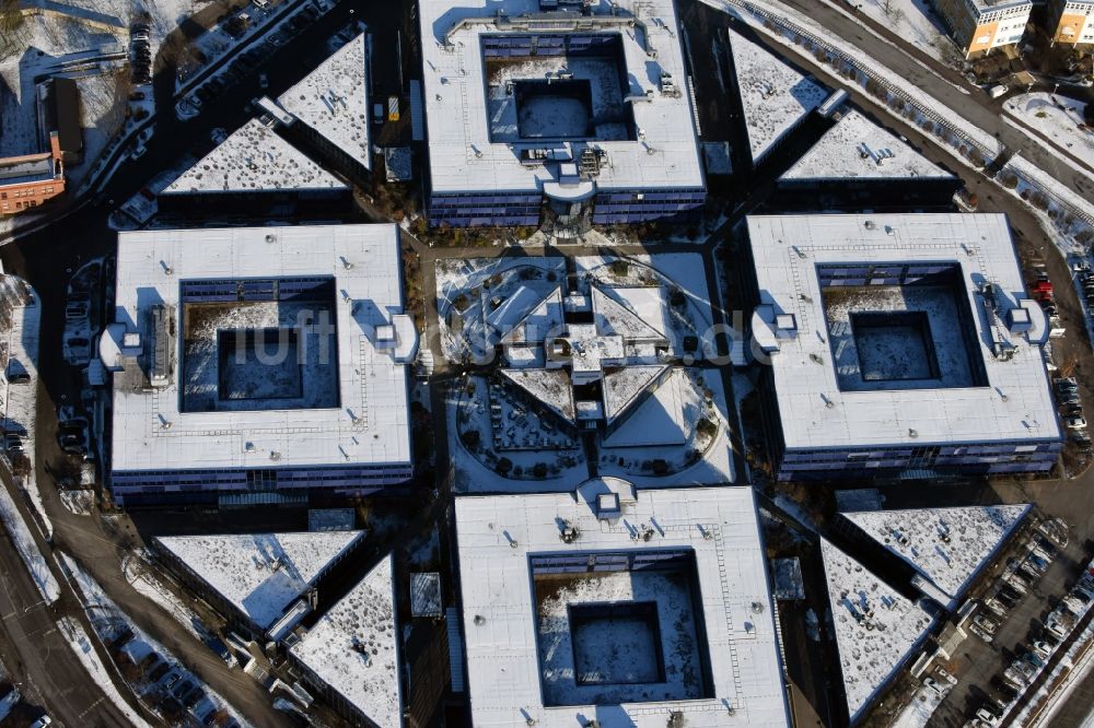 Luftaufnahme Hennigsdorf - Winterluftbild Technologiezentrum Blaues Wunder in Hennigsdorf im Bundesland Brandenburg