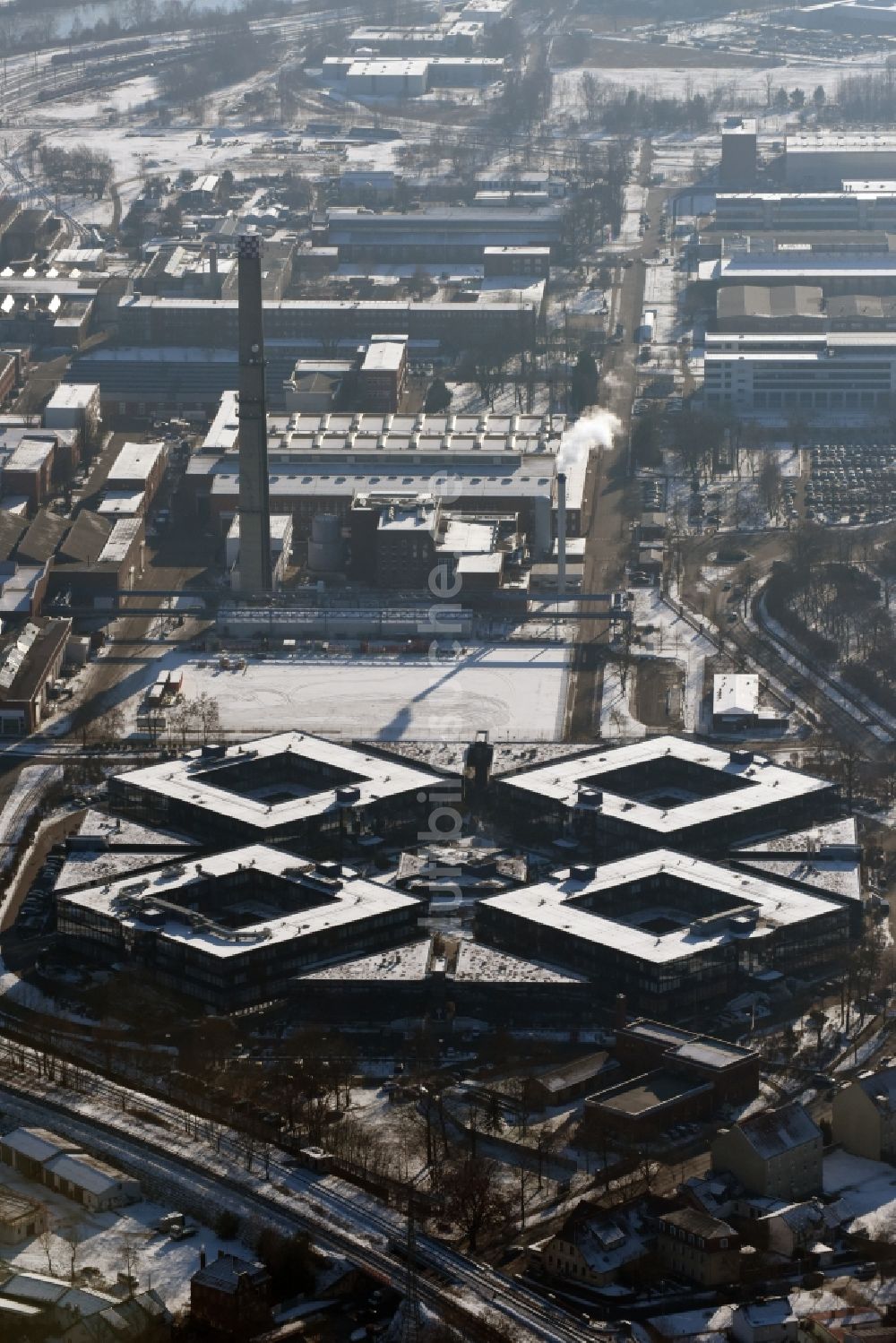 Luftbild Hennigsdorf - Winterluftbild Technologiezentrum Blaues Wunder in Hennigsdorf im Bundesland Brandenburg