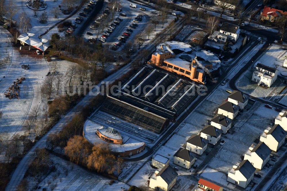 Luftaufnahme Berlin - Winterluftbild Verwaltungsgebäude Pflanzenschutzamt in Berlin, Deutschland