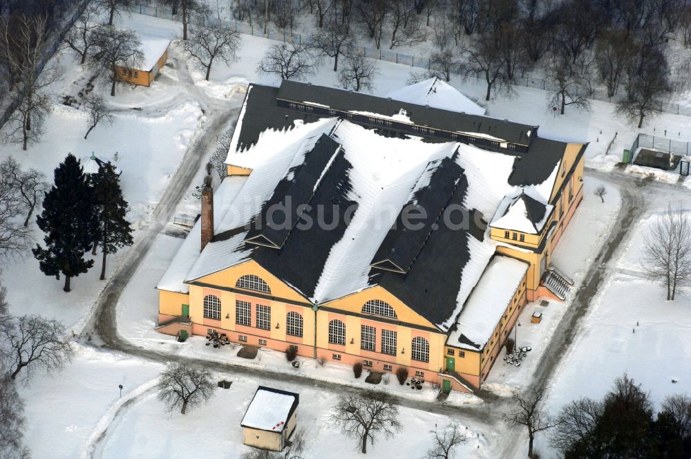 Luftaufnahme Berlin - Winterluftbild Wasserwerk - Kaulsdorf in Berlin, Deutschland