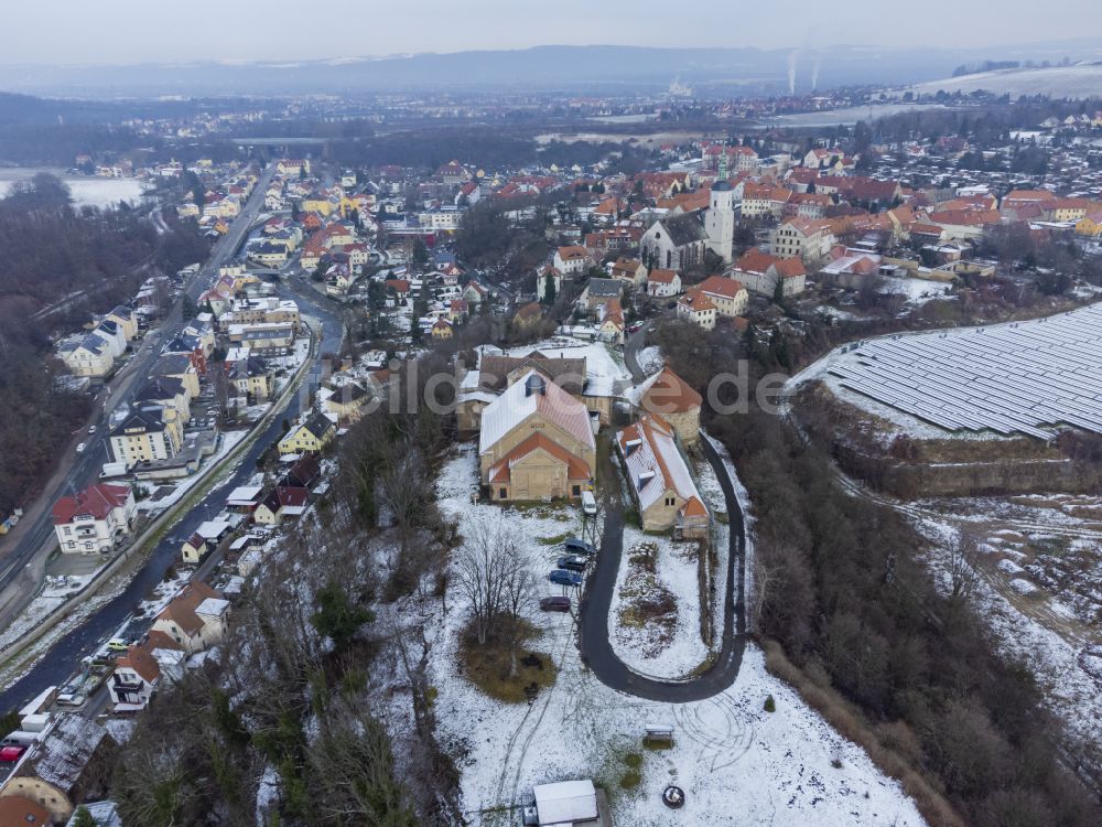 Luftaufnahme Dohna - Winterluftbild Wohngebiet am Feldrand in Dohna im Bundesland Sachsen, Deutschland