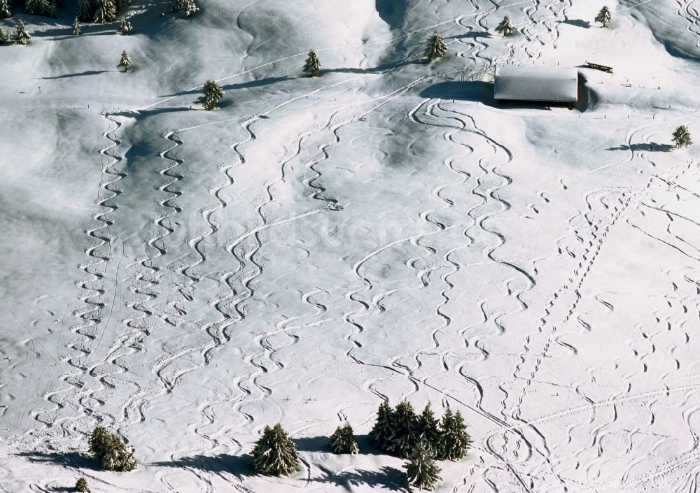 Söllereck aus der Vogelperspektive: Wintersport am Söllereck in den Allgäuer Alpen im Bundesland Bayern