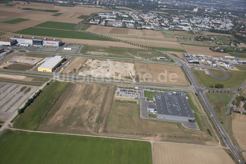 Mainz von oben - Wirtschaftspark Mainz - Rhein / Main beim Messegelände in Mainz im Bundesland Rheinland-Pfalz