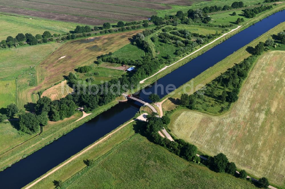 Luftbild Buchhorst - Wirtschaftsweg- Brücke über den Elbe-Lübeck-Kanal in Buchhorst im Bundesland Schleswig-Holstein