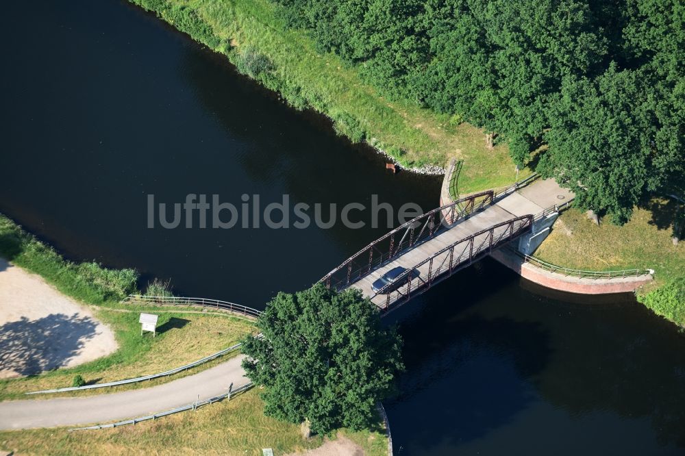 Luftbild Buchhorst - Wirtschaftsweg- Brücke über den Elbe-Lübeck-Kanal in Buchhorst im Bundesland Schleswig-Holstein