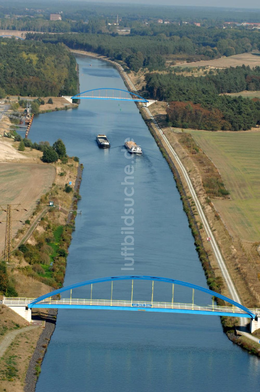 Luftaufnahme Niegripp - Wirtschaftswegbrücke Mühlenweg bei Niegripp