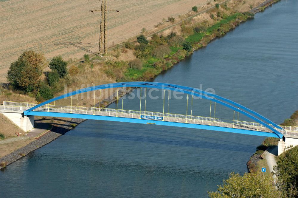 Luftbild Niegripp - Wirtschaftswegbrücke Mühlenweg bei Niegripp