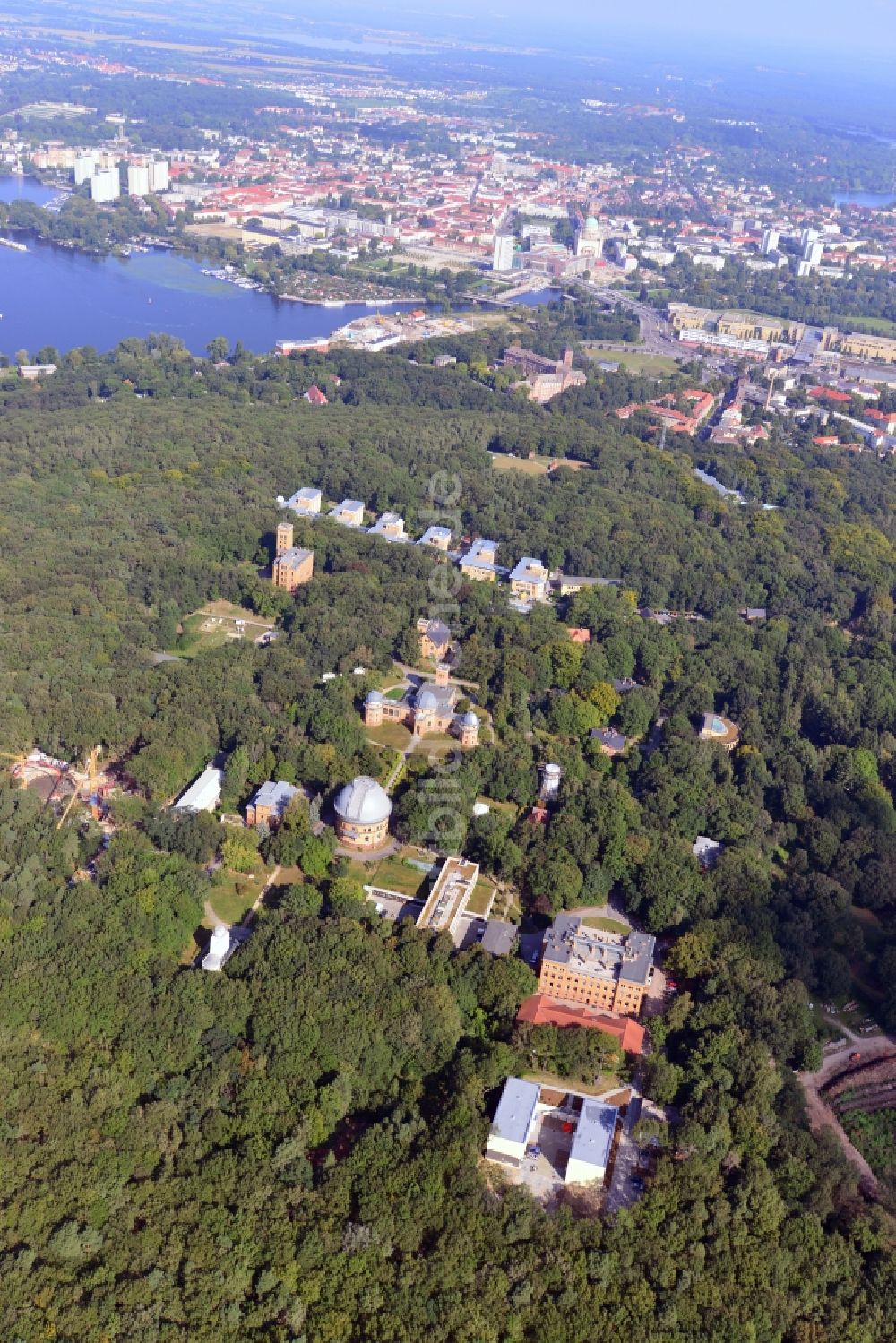 Potsdam aus der Vogelperspektive: Wissenschaftspark Albert Einstein auf dem Telegrafenberg in Potsdam im Bundesland Brandenburg