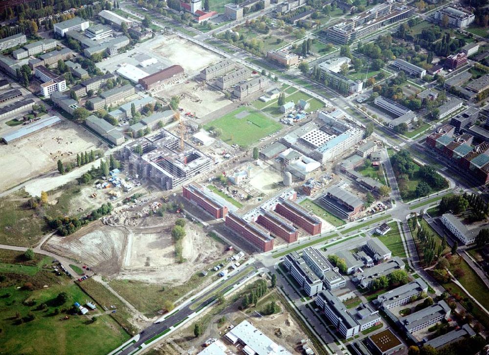 Luftbild Berlin - Adlershof - WISTAS Gelände am Gelände des ehem. Flugplatzes Berlin - Johannisthal.