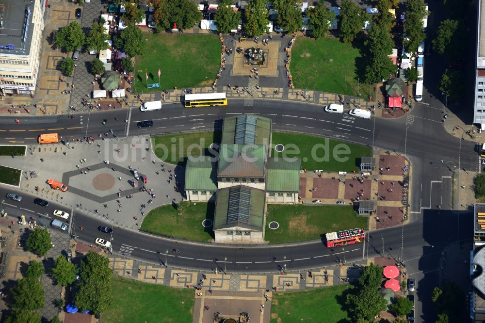 Berlin aus der Vogelperspektive: Wittenbergplatz mit dem Gebäude des gleichnamigen U-Bahnhof im Stadtteil Schöneberg von Berlin