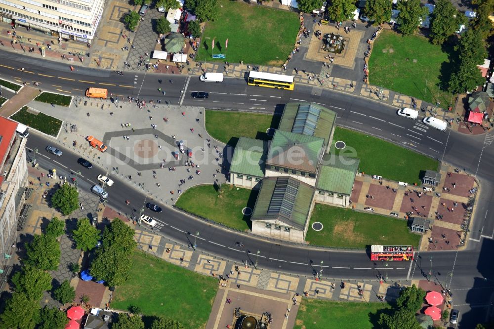 Luftbild Berlin - Wittenbergplatz mit dem Gebäude des gleichnamigen U-Bahnhof im Stadtteil Schöneberg von Berlin