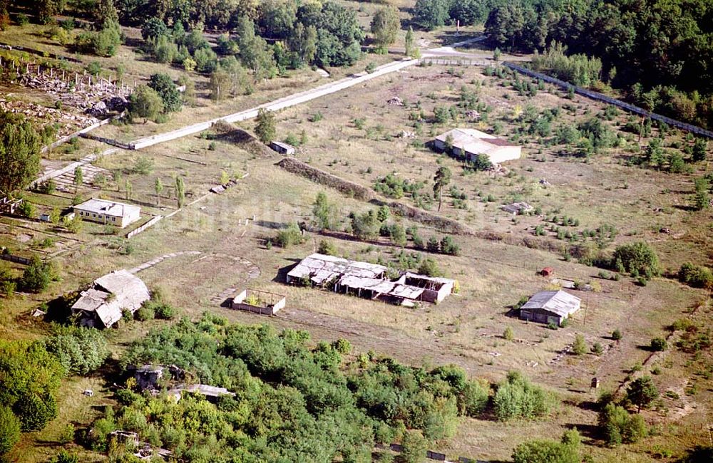 Wünsdorf (Brandenburg) aus der Vogelperspektive: Wünsdorf (Brandenburg) 21.09.2003 Gelände des ehemaligen russischen Oberkommando