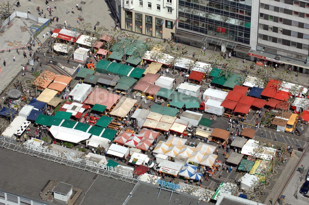 Luftbild Frankfurt am Main - Wochenmarkt Konstablerwache in Frankfurt/Main