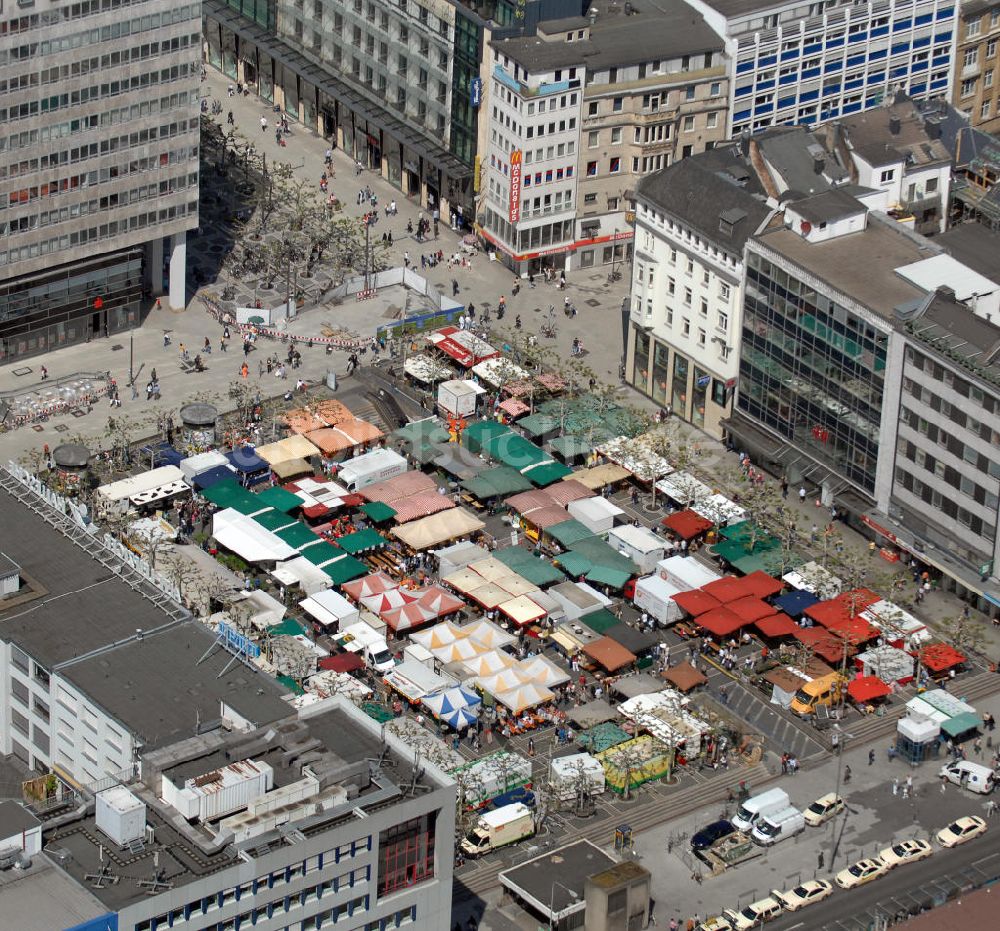 Frankfurt am Main aus der Vogelperspektive: Wochenmarkt Konstablerwache in Frankfurt/Main