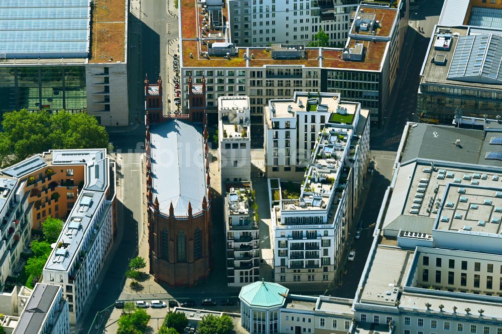 Berlin aus der Vogelperspektive: Wohn- und Bürohäusern im Ortsteil Mitte in Berlin