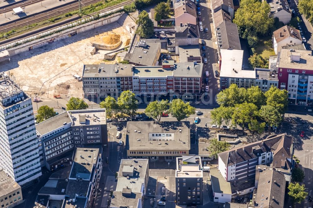 Bochum von oben - Wohn- und Geschäftshaus Viertel entlang des Hellweg in Bochum im Bundesland Nordrhein-Westfalen, Deutschland