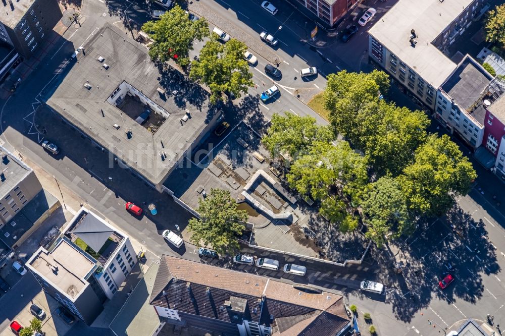 Luftaufnahme Bochum - Wohn- und Geschäftshaus Viertel entlang des Hellweg in Bochum im Bundesland Nordrhein-Westfalen, Deutschland