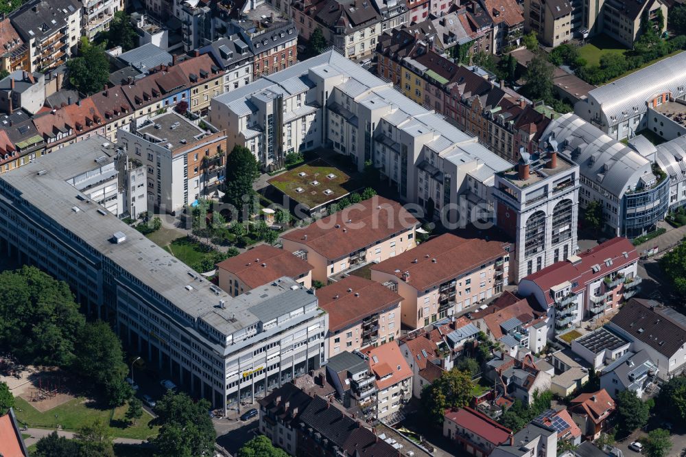 Freiburg im Breisgau von oben - Wohn- und Geschäftshaus Viertel in Freiburg im Breisgau im Bundesland Baden-Württemberg, Deutschland