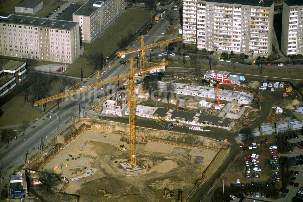 Luftbild Berlin - Hohenschönhausen - Wohn- und Geschäftshausbau an der Konrad-Wolf-Straße