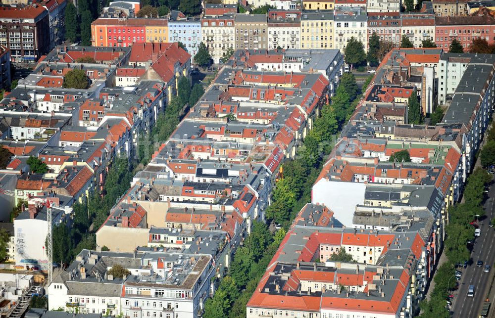 Berlin Prenzlauer Berg aus der Vogelperspektive: Wohn- und Geschäftshäuser in Berlin-Prenzlauer Berg