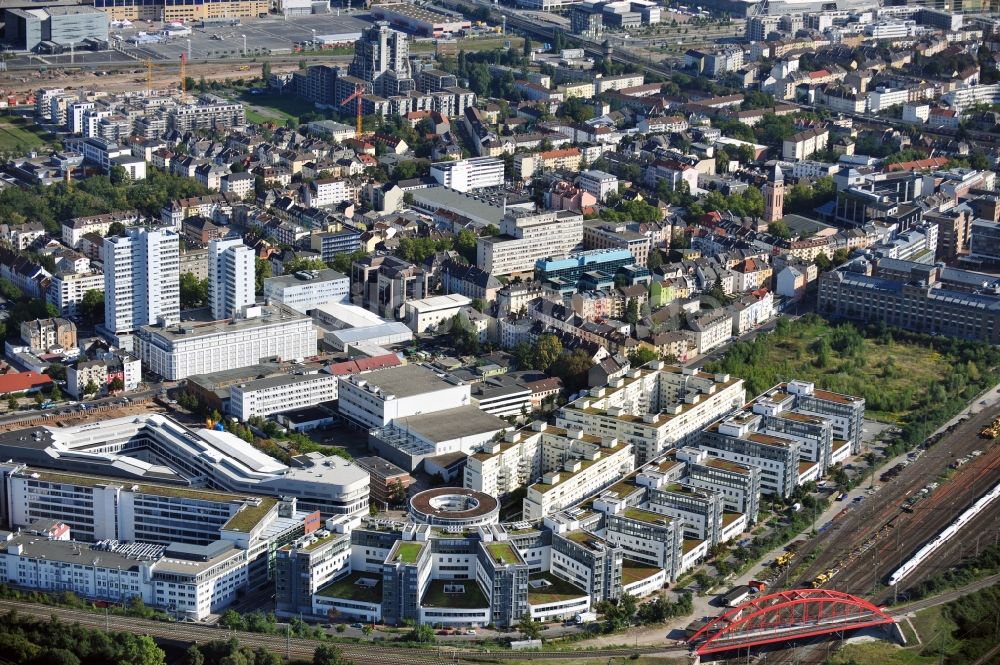 Frankfurt am Main von oben - Wohn- und Geschäftsviertel Am Galluspark in Frankfurt am Main in Hessen