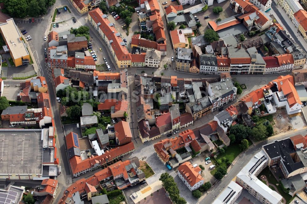 Apolda von oben - Wohn- und Geschäftsviertel in der Innenstadt von Apolda im Bundesland Thüringen