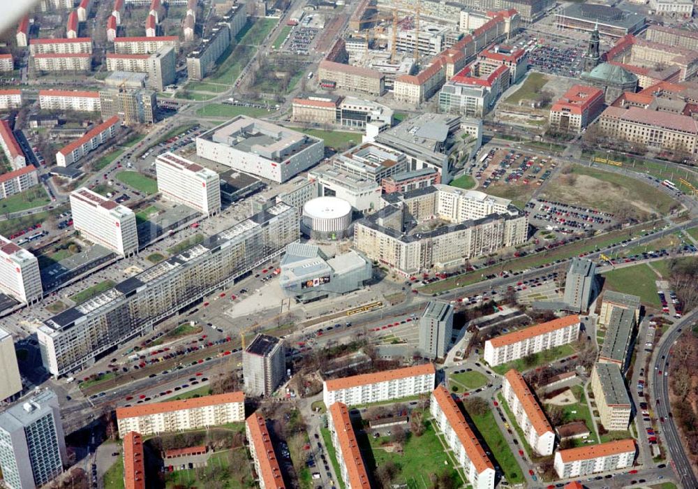 Luftbild Dresden - Wohn- und Geschäftszentrum Ferdinandshof am Ferdinandsplatz 1-2 / unmittelbar am Ufa - Kino zur Prager Straße in Dresden - ein Projekt der HVB-Projekt GmbH