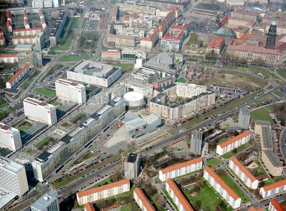 Luftaufnahme Dresden - Wohn- und Geschäftszentrum Ferdinandshof am Ferdinandsplatz 1-2 / unmittelbar am Ufa - Kino zur Prager Straße in Dresden - ein Projekt der HVB-Projekt GmbH