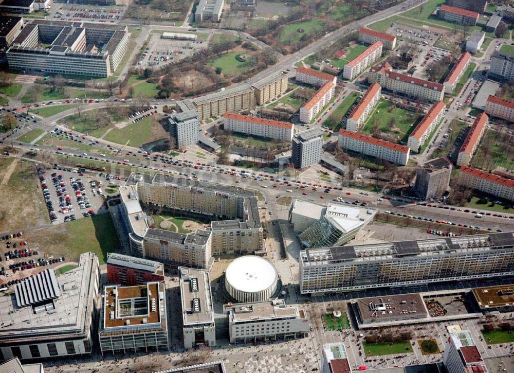 Luftaufnahme Dresden - Wohn- und Geschäftszentrum Ferdinandshof am Ferdinandsplatz 1-2 / unmittelbar am Ufa - Kino zur Prager Straße in Dresden - ein Projekt der HVB-Projekt GmbH