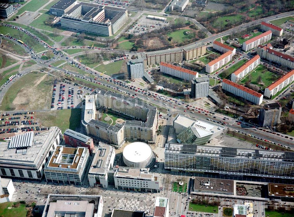 Dresden von oben - Wohn- und Geschäftszentrum Ferdinandshof am Ferdinandsplatz 1-2 / unmittelbar am Ufa - Kino zur Prager Straße in Dresden - ein Projekt der HVB-Projekt GmbH