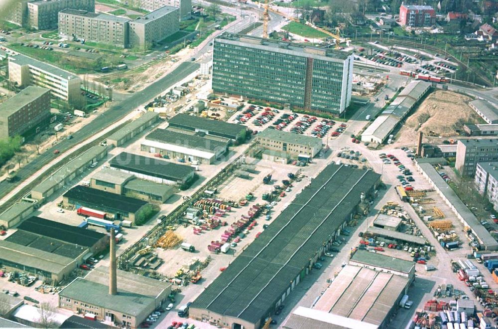 Luftbild Berlin - Hohenschönhausen - 19.04.1994 Wohn-und Geschäftszentrum Gehrenseestr./Hohenschönhausen