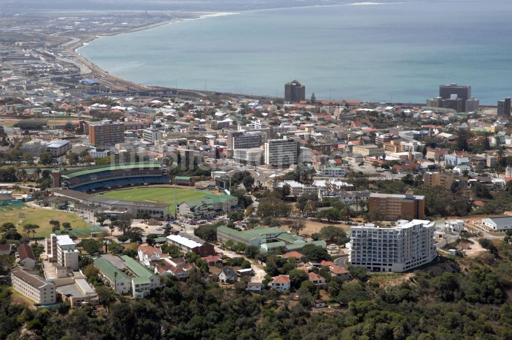 Luftbild Port Elizabeth - Wohn- und Industriegebiet in Port Elizabeth Central mit dem sahara oval st Georges cricket ground