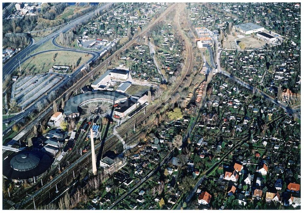 Luftbild Berlin - Pankow - Wohn- und Kleingartenanlagen an der Autobahnzufahrt Pankow - Nord.