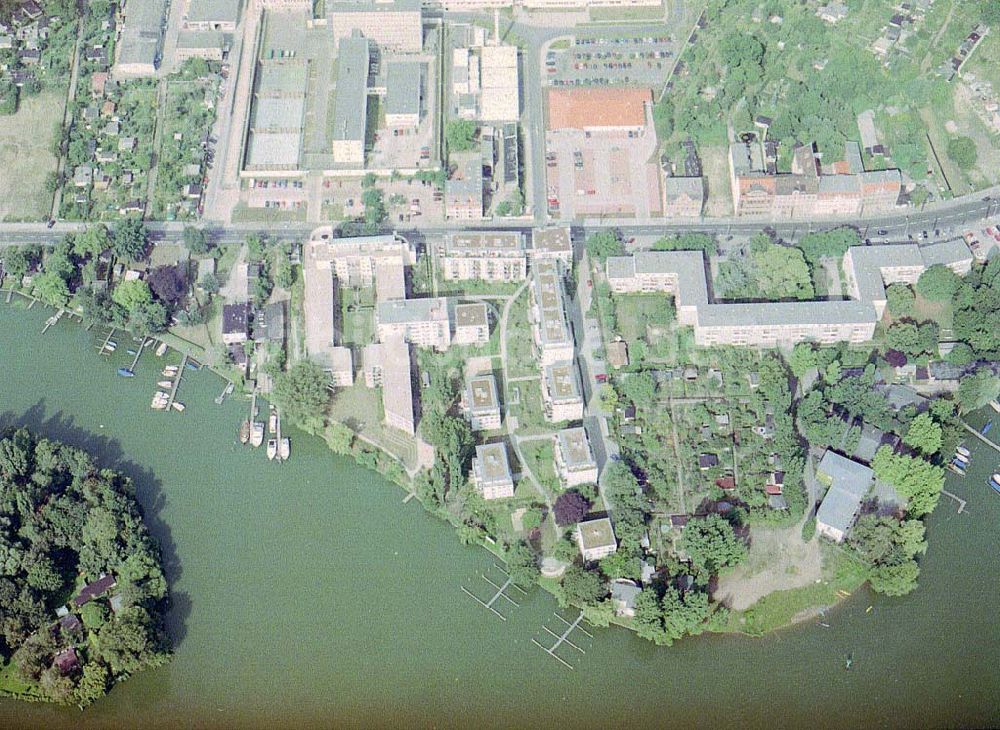 Berlin - Köpenick von oben - Wohnanlage an der Grünauer Straße 117 - 125 in Berlin - Köpenick - ein Projekt der GRAF & MARESCH GmbH Augsburg.