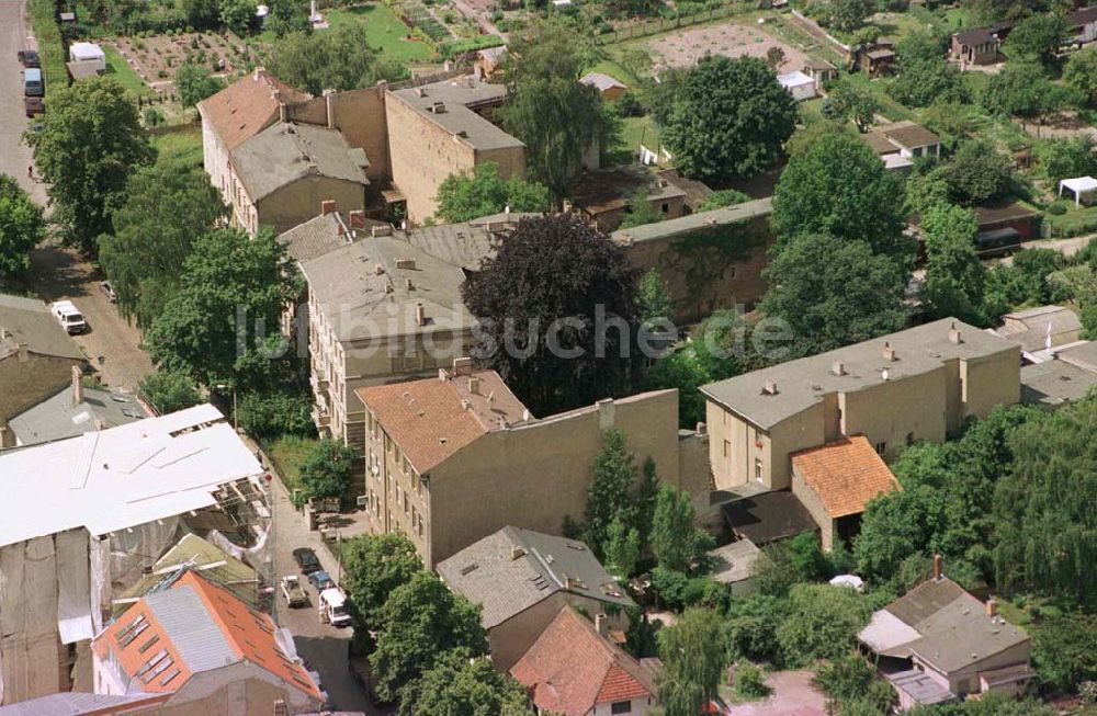 Potsdam - Stadt aus der Vogelperspektive: Wohnanlage Lennestr. 19-20 in Potsdam.