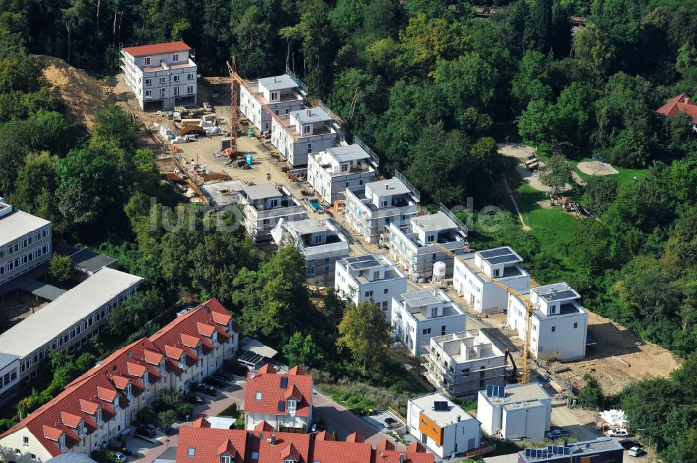 Bad Vilbel von oben - Wohnanlage am Tannenweg in Bad Vilbel in Hessen