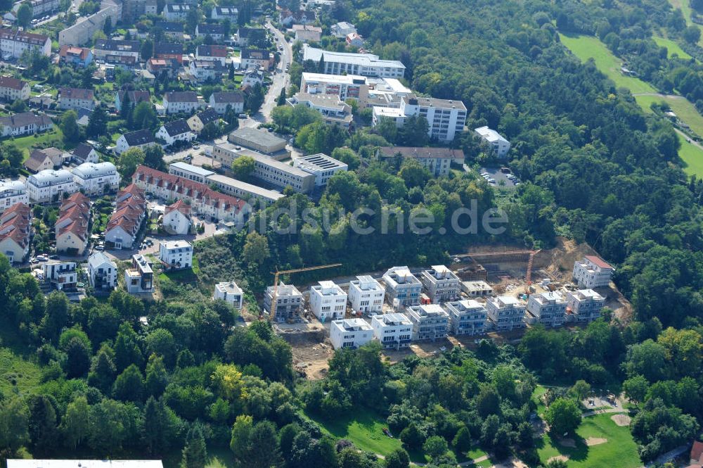 Bad Vilbel von oben - Wohnanlage am Tannenweg in Bad Vilbel in Hessen