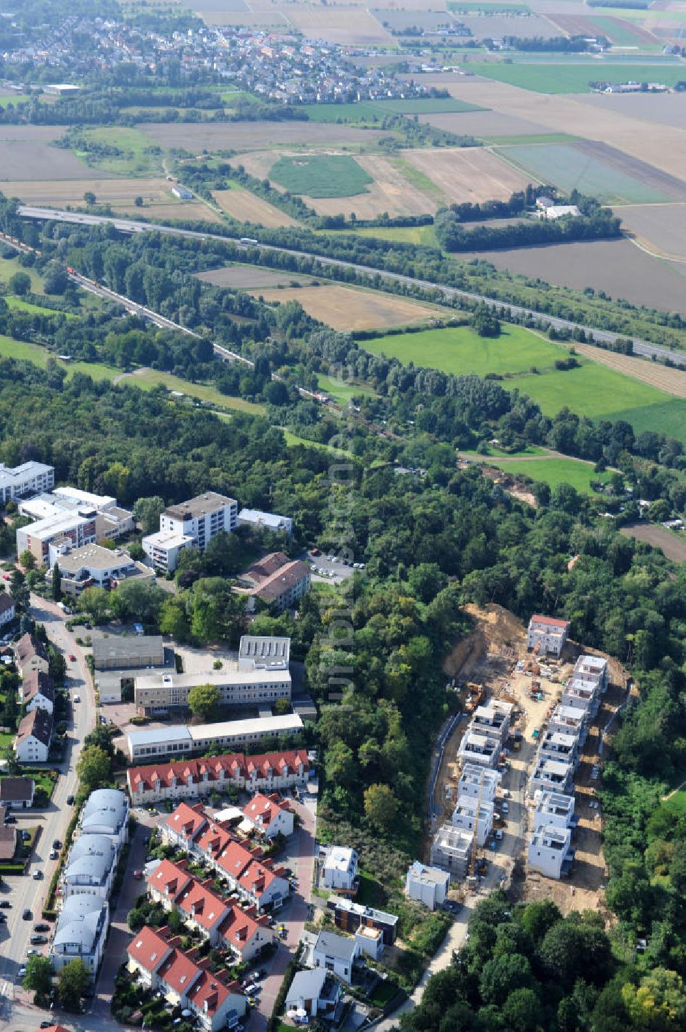 Bad Vilbel von oben - Wohnanlage am Tannenweg in Bad Vilbel in Hessen