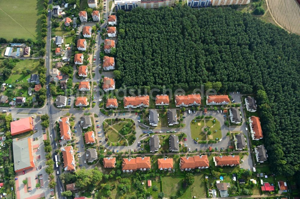 Velten von oben - Wohnanlage / Wohngebiet Am Kuschelhain in Velten im Bundesland Brandenburg