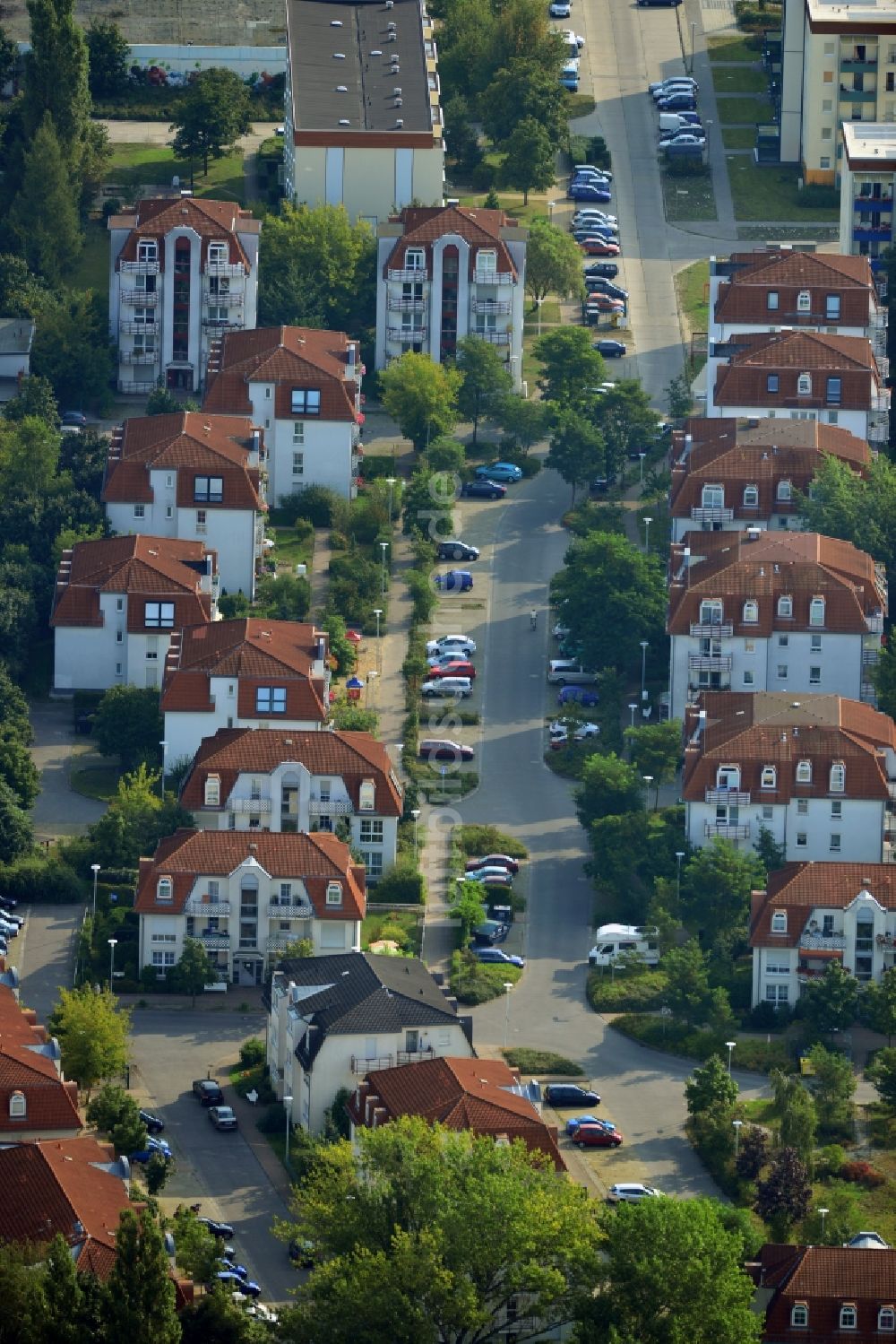 Velten von oben - Wohnanlage / Wohngebiet Am Kuschelhain in Velten im Bundesland Brandenburg